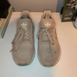 Adidas Swift Run Sneakers